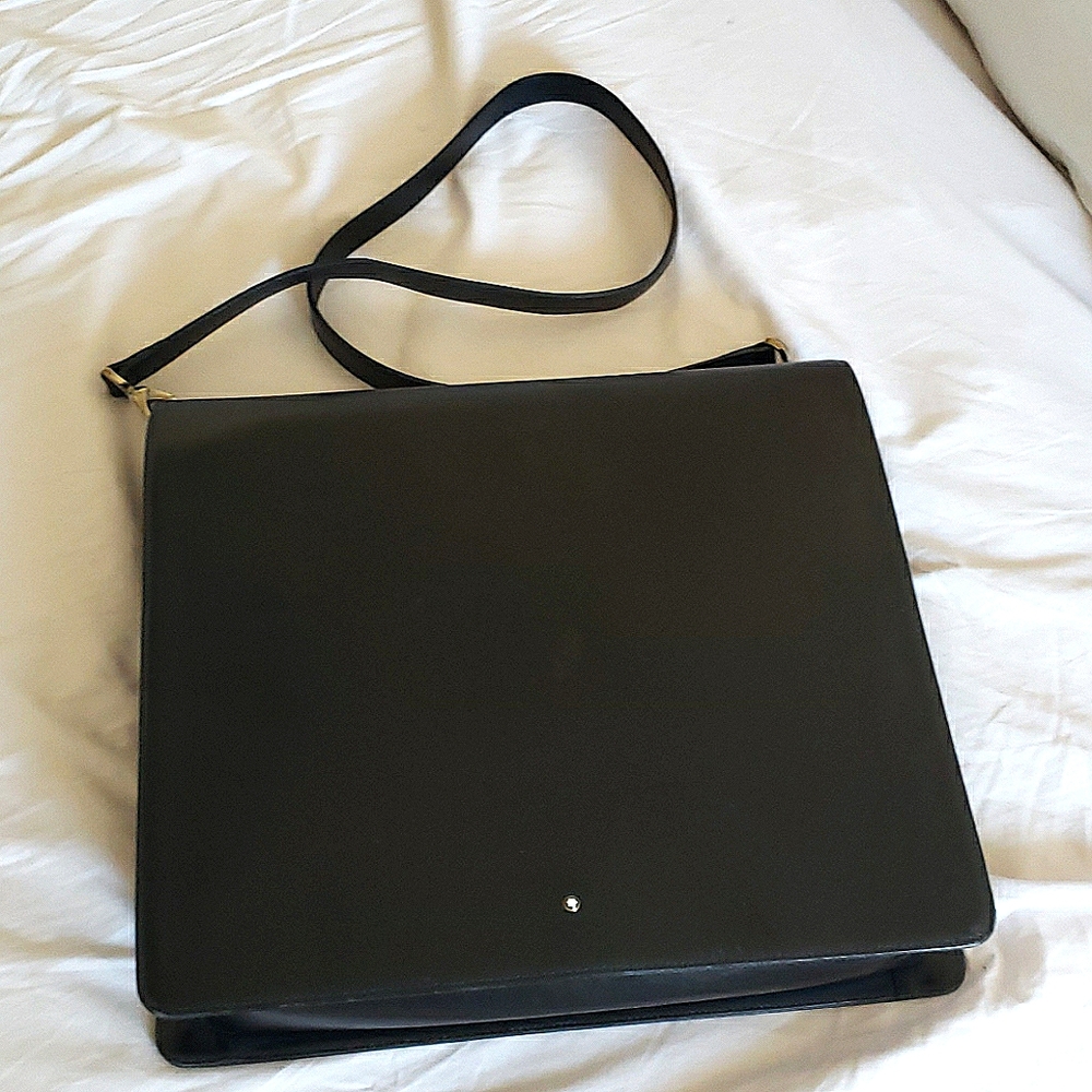 Mont Blanc classic messenger bag for men